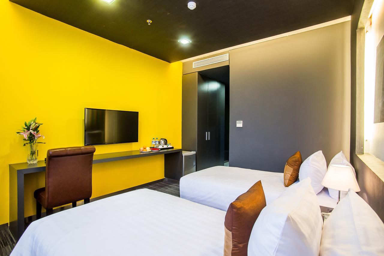 Tryp By Wyndham Yangon Hotel Exterior foto