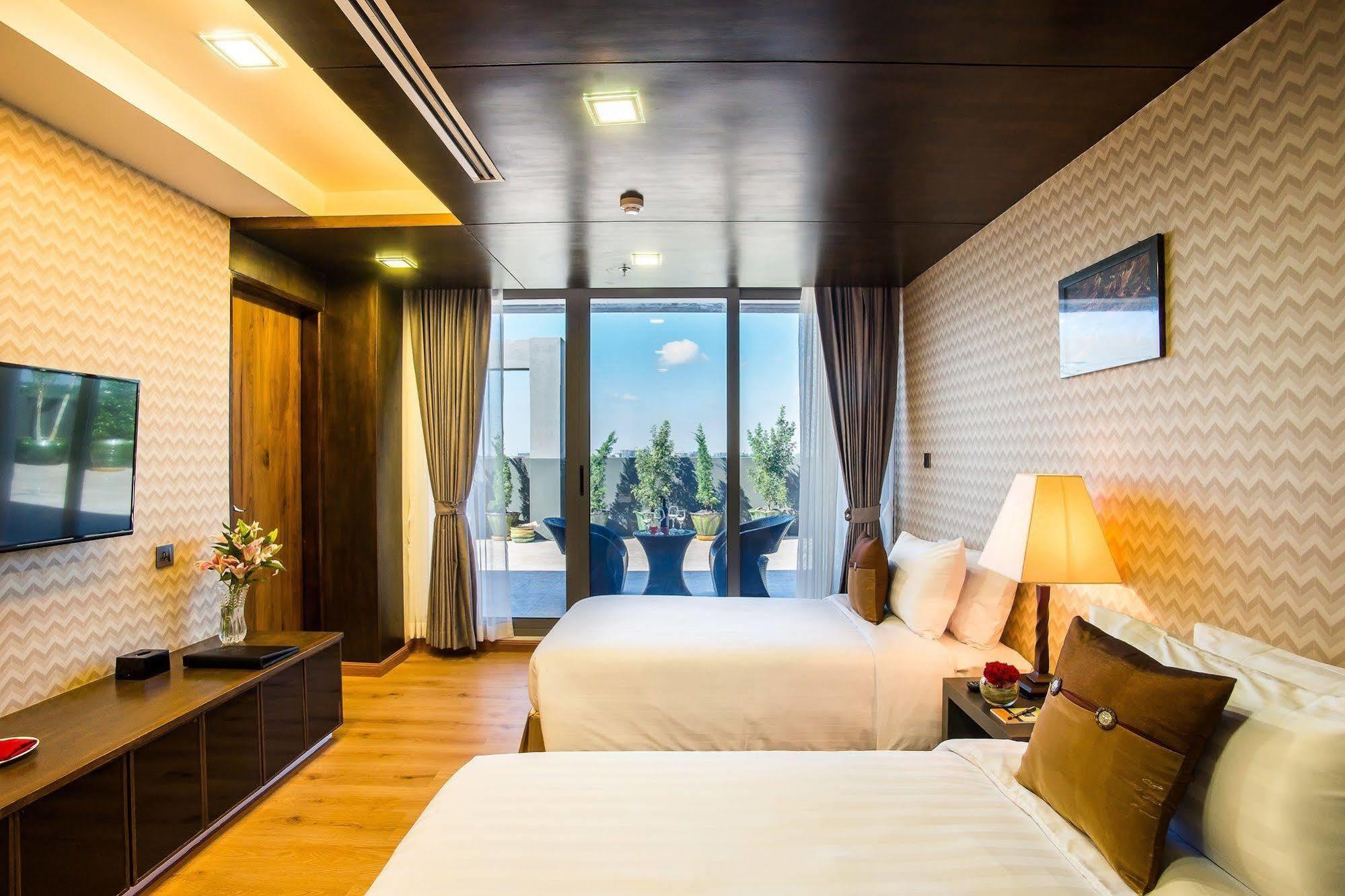 Tryp By Wyndham Yangon Hotel Exterior foto